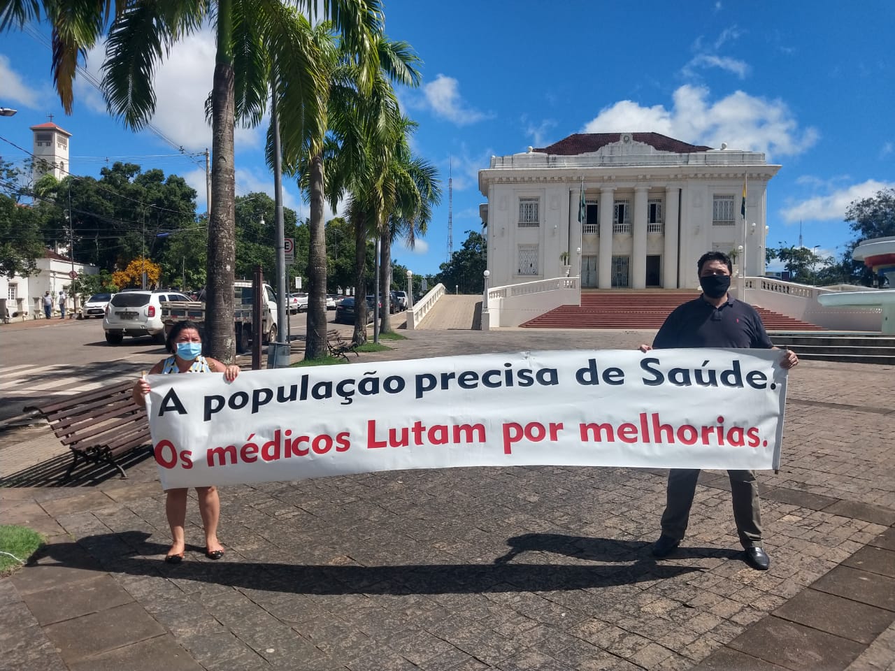 Sindmed-AC e outros oito sindicatos realizam ato para forçar governo a atender demandas das categorias