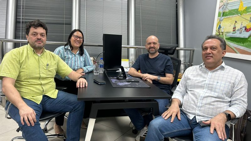 Sindmed-AC debate pontos específicos do PCCR com a Semsa