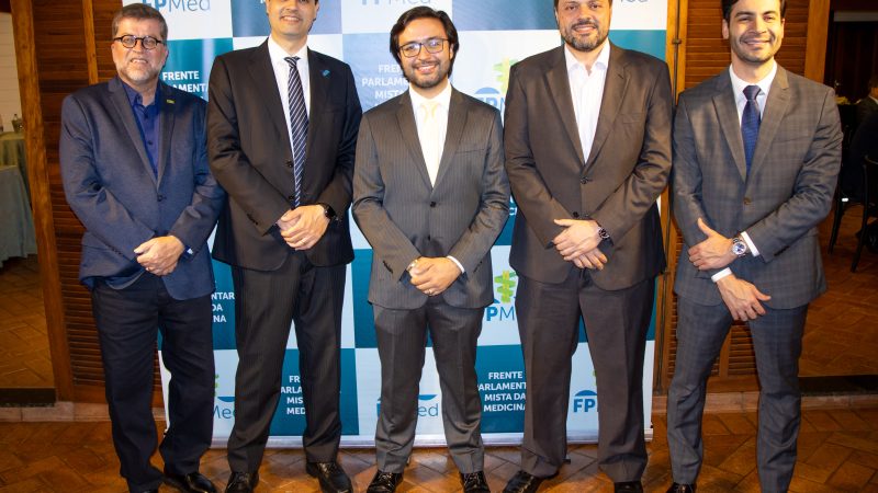 Sindmed-AC e FMB participam da reunião de prestação de contas da Frente Parlamentar da Medicina